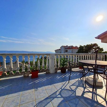 Apartman Tea Novi Vinodolski Exterior photo