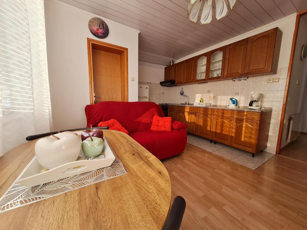 Apartman Tea Novi Vinodolski Exterior photo