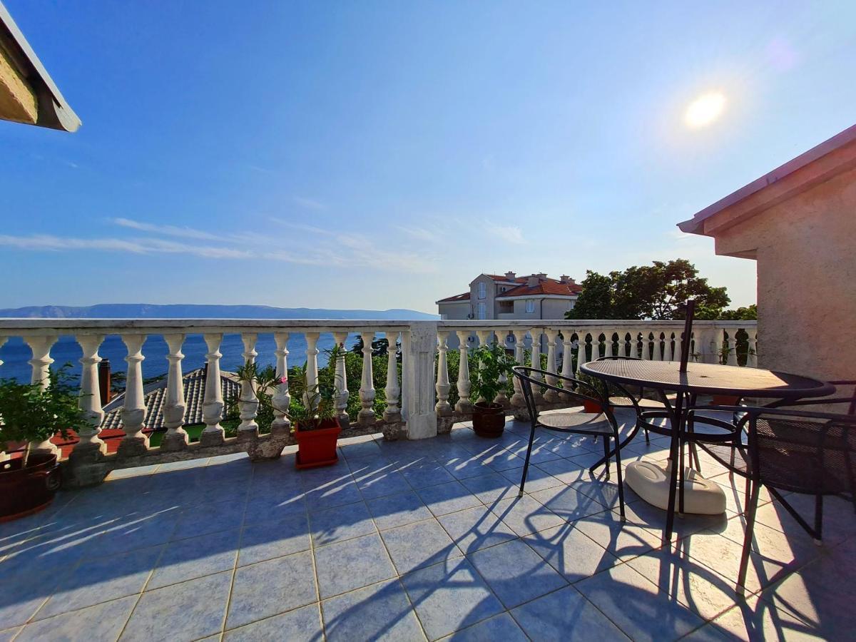Apartman Tea Novi Vinodolski Exterior photo